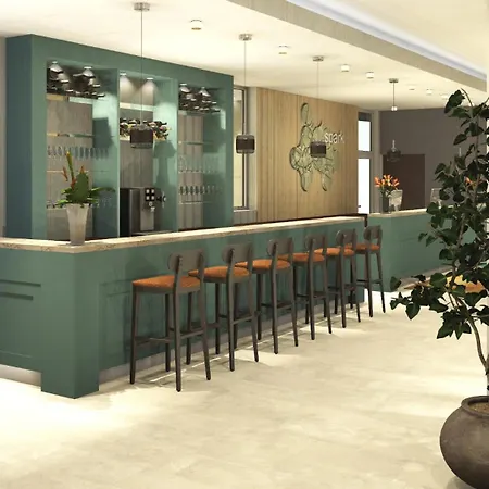 Spark By Hilton Centre 4*