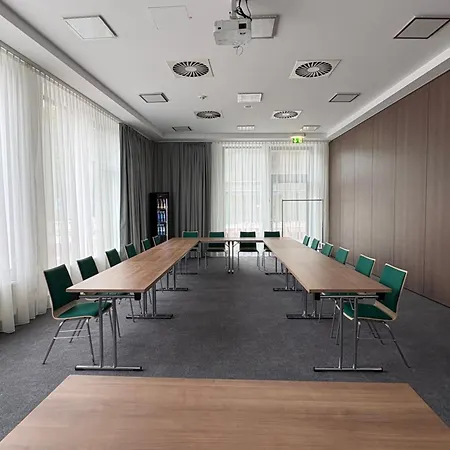 Spark By Hilton Centre 4* Essen