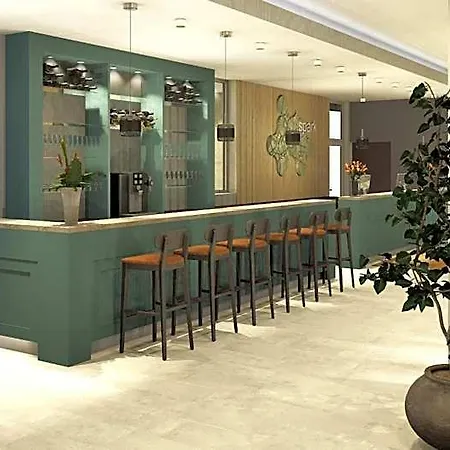 Spark By Hilton Centre 4*