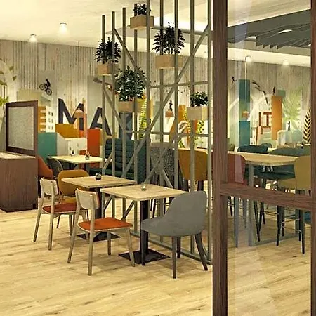 Spark By Hilton Centre Hotel 4*