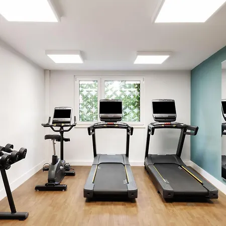 Spark By Hilton Centre 4*