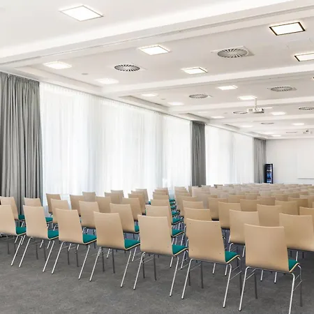 Spark By Hilton Centre 4* Essen