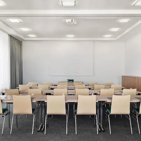 Spark By Hilton Centre 4* Essen