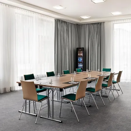 Otel Spark By Hilton Centre