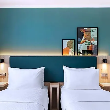 ホテル Spark by Hilton Essen City Centre 3*