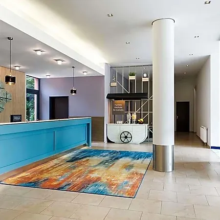 ホテル Spark by Hilton Essen City Centre エッセン