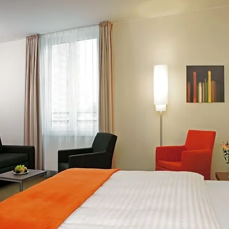 فندق Intercityhotel 4*