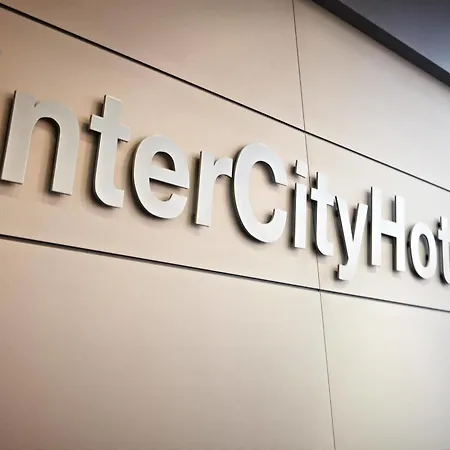 מלון Intercityhotel