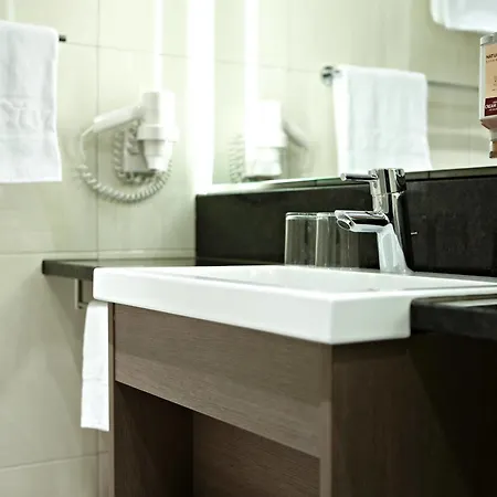 Intercityhotel מלון אסן