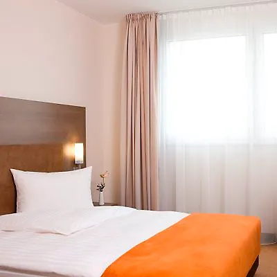 Intercityhotel فندق