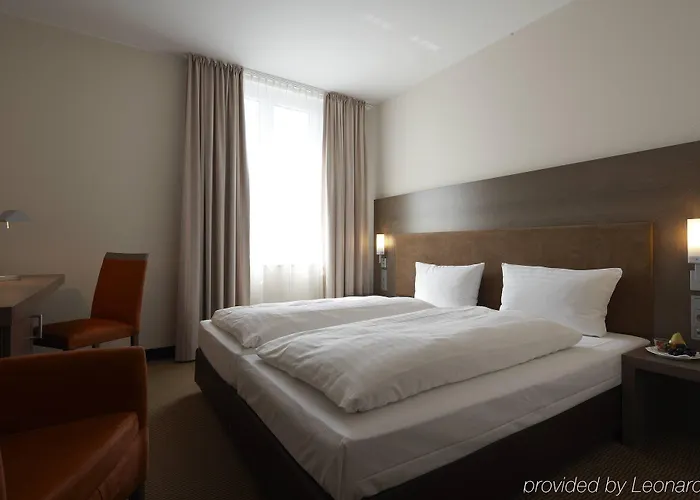 Отель Spark By Hilton Centre