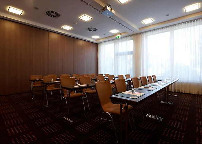 Spark By Hilton Centre Hotel 4*