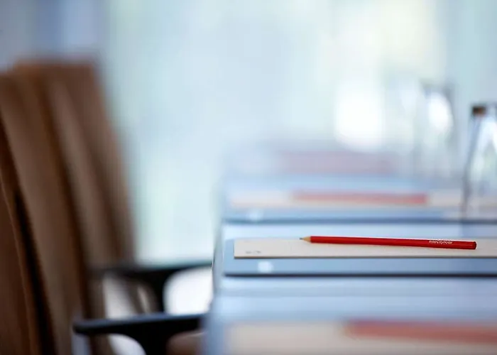 Spark By Hilton Centre