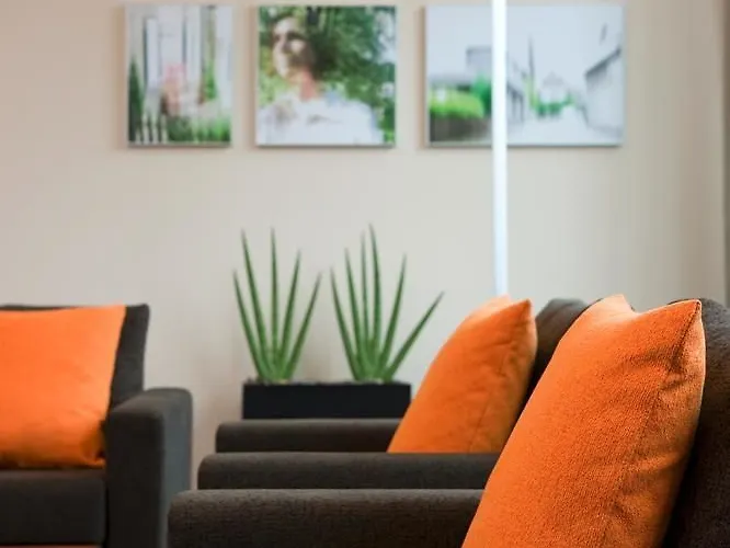 Spark By Hilton Centre Hotel 4*